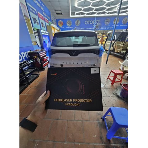Độ đèn Vinfast Lux SA với Bi pha Bullvision Z6