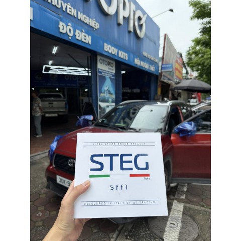 Độ loa xe Toyota Yaris Cross với loa Mid - Treble STEG SFF1