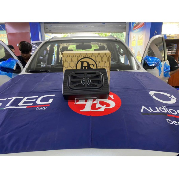 Độ loa sub điện cho Toyota Fortuner Độ loa sub điện cho Toyota Fortuner