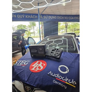 Độ loa sub điện cho Toyota Altis 2022