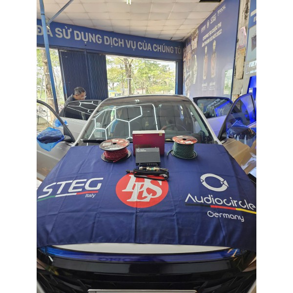 Hyundai Accent nâng cấp amply Golden Acoutics VE48 Hyundai Accent nâng cấp amply Golden Acoutics VE48