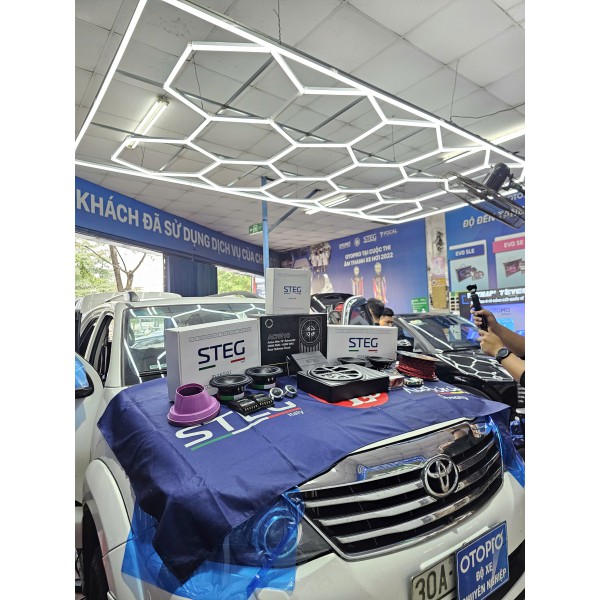 Nâng cấp âm thanh cho Toyota Fortuner Nâng cấp âm thanh cho Toyota Fortuner