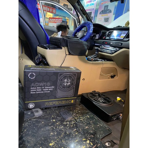Độ loa sub điện cho Kia Sedona