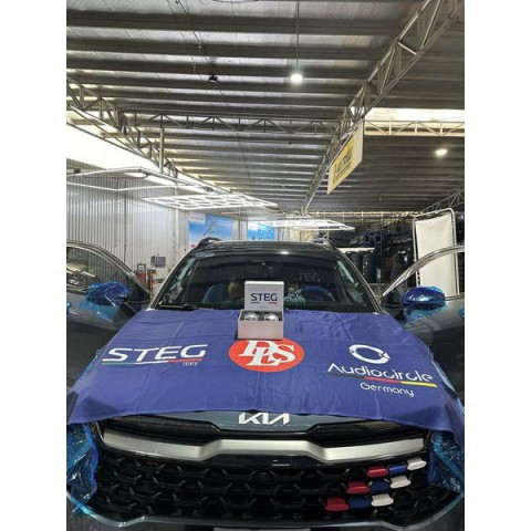 Độ loa xe Kia Sportage với loa Mid - Treble STEG SFF1