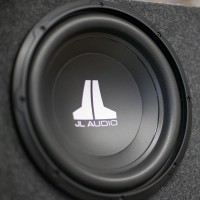 Loa sub hơi JL Audio