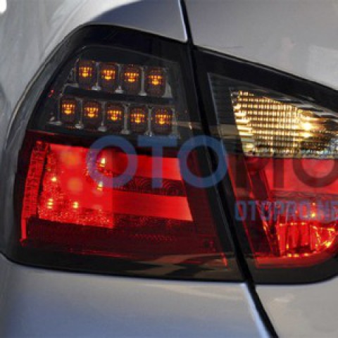Đèn hậu độ LED nguyên bộ xe BMW E90 đời 2005-2008