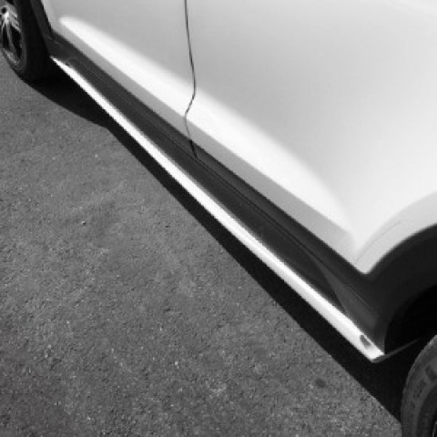 Ốp thân xe cho Hyundai Tucson 2016