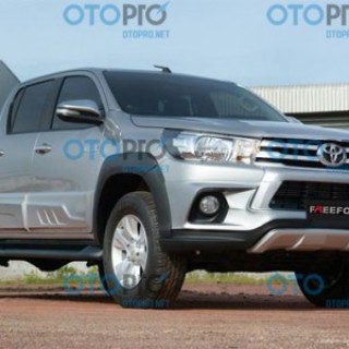 Bodylip cho Toyota Hilux Revo 2015-2016 mẫu Freedom Thái Lan