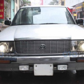 Độ đèn bi xenon, projector cho xe Toyota Crown