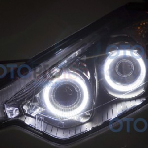 Độ vòng angel eyes LED cho xe Kia K3