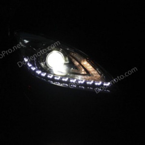 Độ dải LED mí Transformer cho xe Mazda 3
