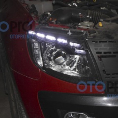 Độ đèn bi xenon, LED mí Audi Q5, vòng Angel eyes cho xe Ford Ranger 2013-2015