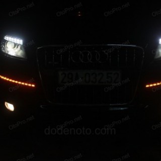 Độ LED nâng đời đèn pha, đèn hậu Audi Q7 đời 2008 lên 2012