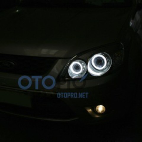 Độ đèn bi xenon, angel eyes LED kiểu BMW cho xe Escape