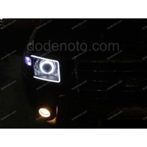 Độ bi xenon, angel eyes, LED mí khối xe Ford Everest mẫu 2