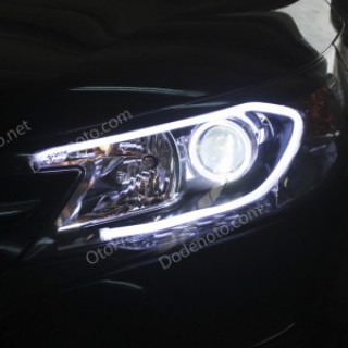 Độ angel eyes kiểu BMW, LED mí khối trắng vàng xe CR-V 2013