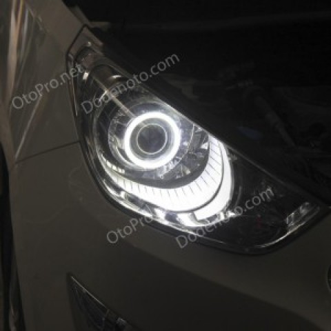 Độ đèn bi xenon, projector, vòng angel eyes cho xe Tucson