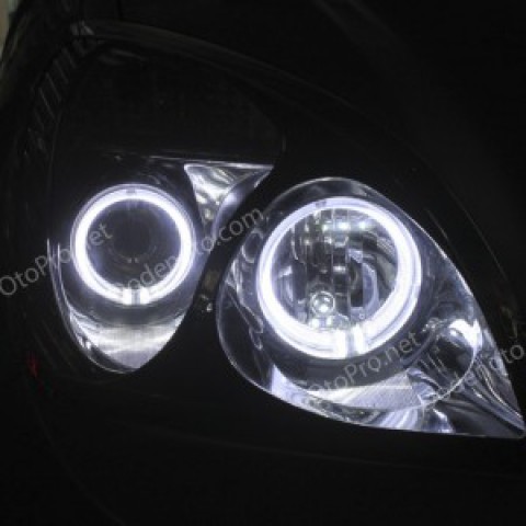 Độ vòng Angel Eyes LED kiểu BMW cho xe Kia Carens