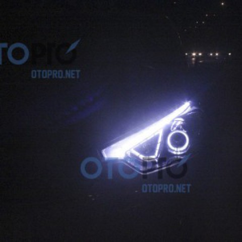 Độ đèn circle eyes LED, angel eyes LED cho xe Kia K3