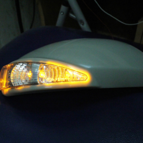 Ốp gương có đèn LED cho Mazda 3 2010