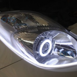 Độ đèn bi-xenon, Dải LED mí khối trắng vàng, vòng Angle Eyes mẫu BMW cho Yaris