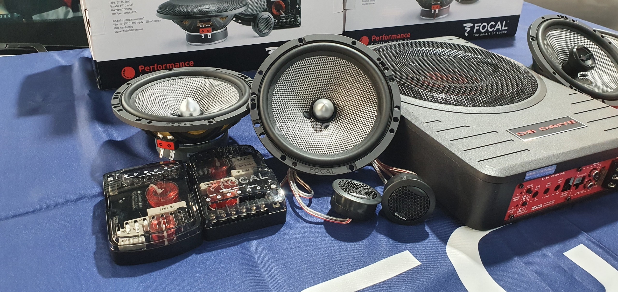 Độ loa Bejing X7 với cấu hình âm thanh loa Focal 165 AS