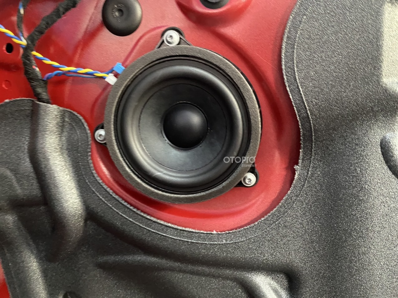 Độ loa BMW 420i 2018 với cấu hình âm thanh loa STEG BM45CII