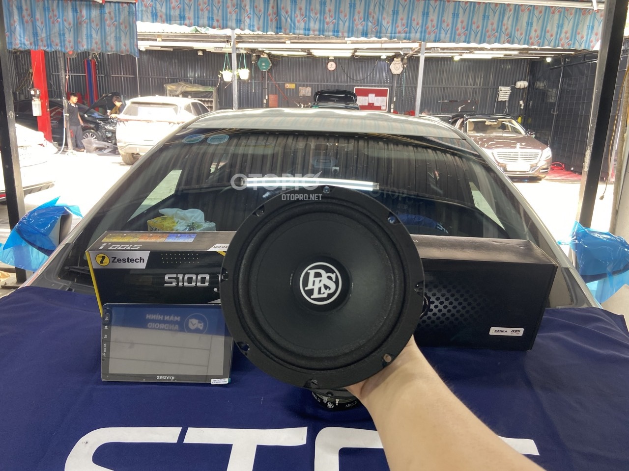 Độ loa Toyota Vios với cấu hình âm thanh loa DLS