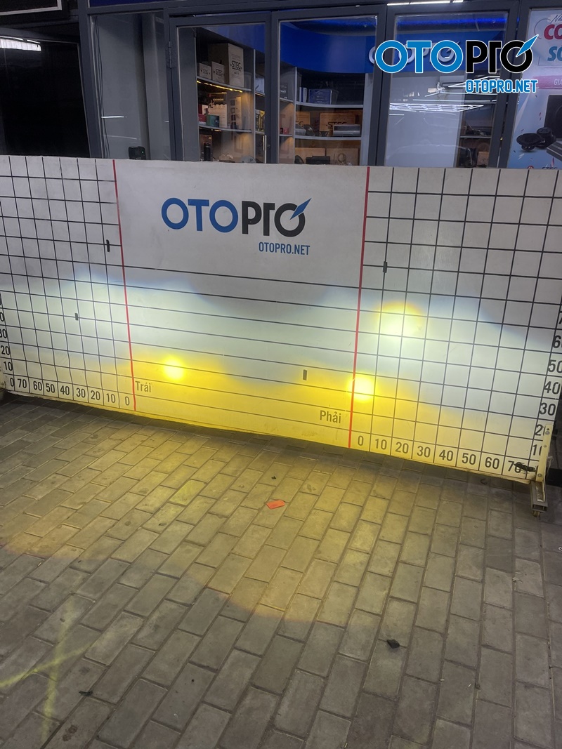 OtoPro Bi gam LED PRO A9 cho Mitsubishi Xpander