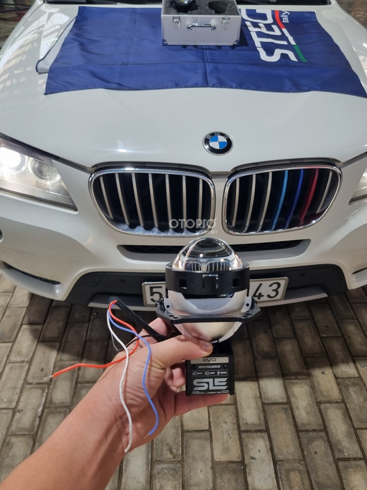 Độ đèn BMW X3 2013 với siêu phẩm bi Laser EVO LIGHT SLE