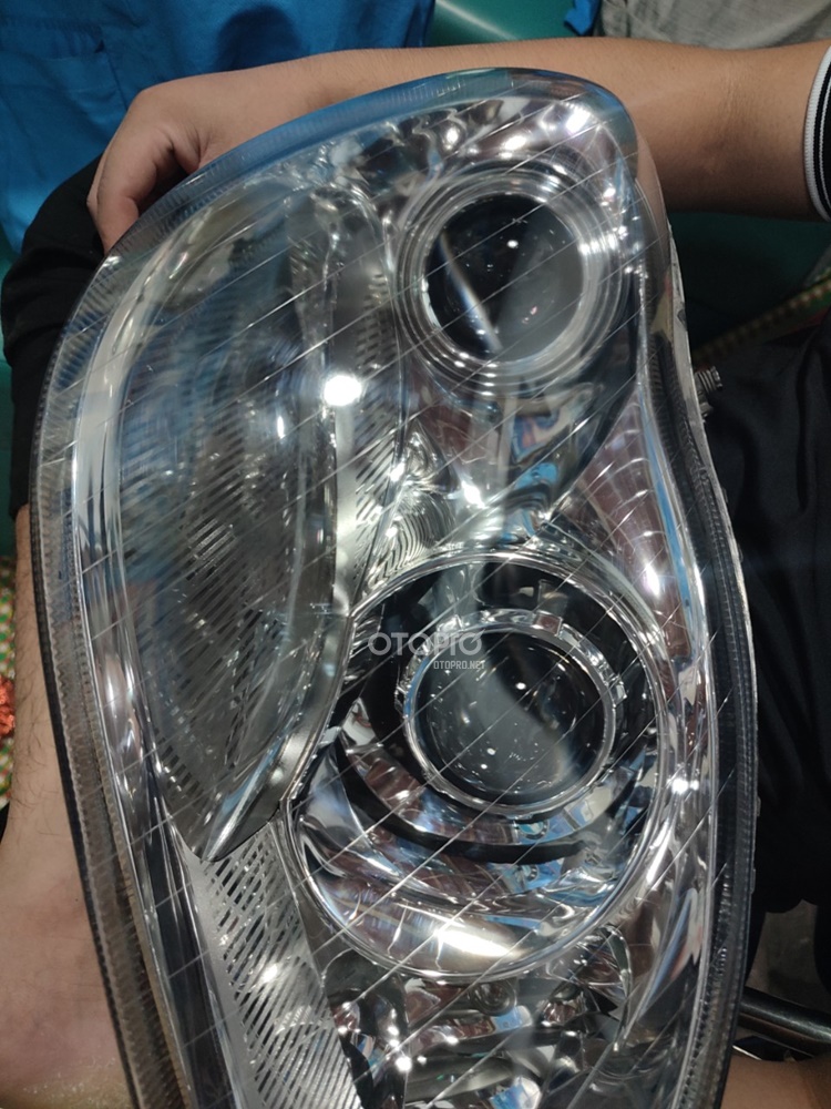 Độ đèn Mercedes S350 với siêu phẩm Osram CBI PRO