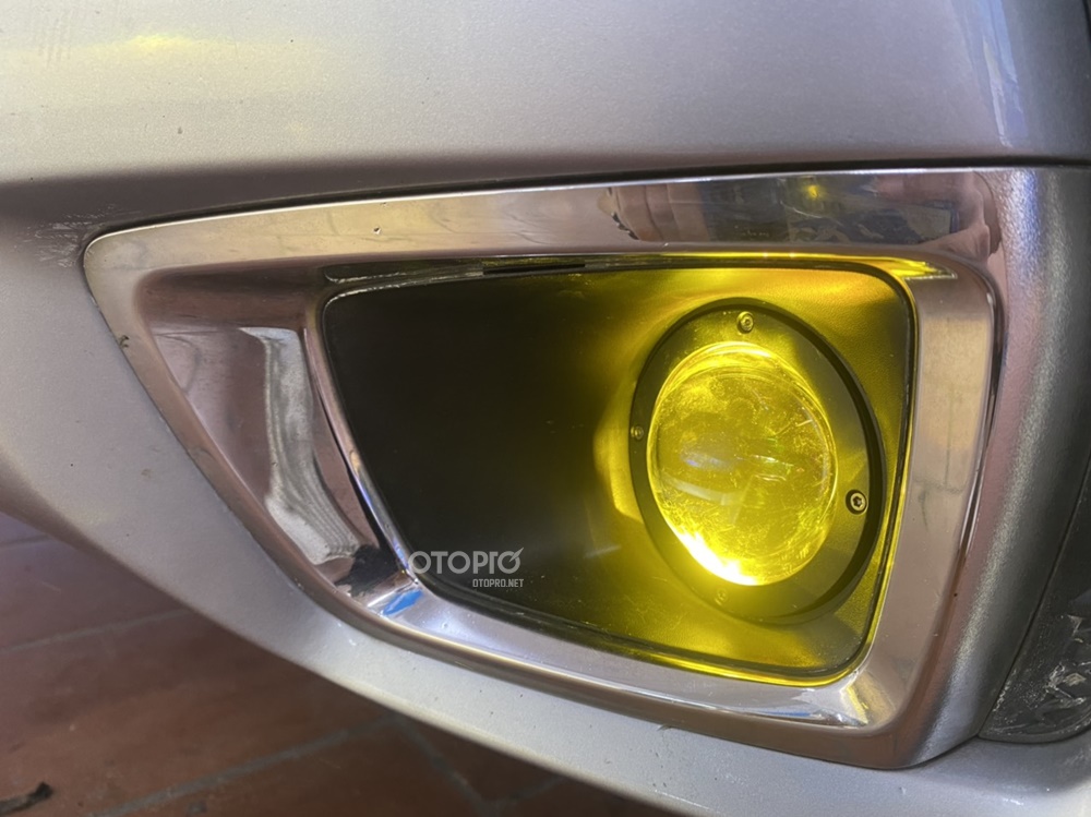 Độ đèn Subaru Forester với bi gầm Evo Triple Fog Light