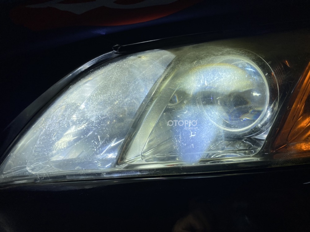 Độ đèn Toyota Camry LE 2008 với siêu phẩm bi Laser EVO LIGHT SLE