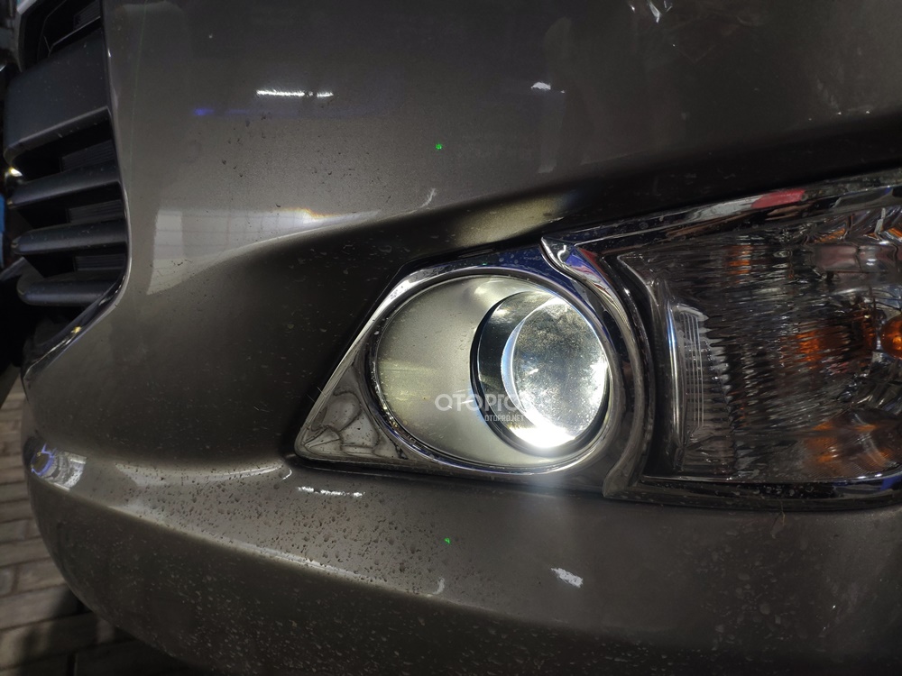 Độ đèn Toyota Innova với bi Led EVO LIGHT SE & bi gầm Tiger