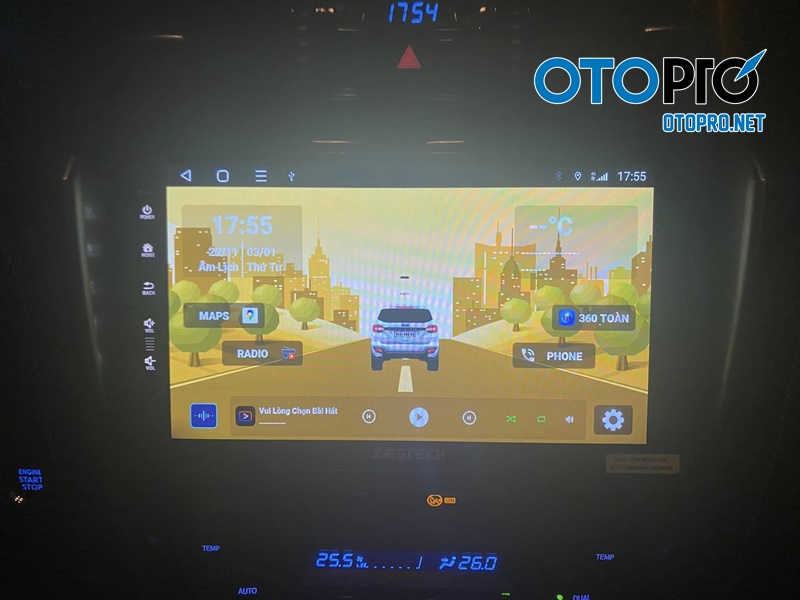 OtoPro Man hinh android o to Zestech ZT360 Base cho Toyota Fortuner 2023