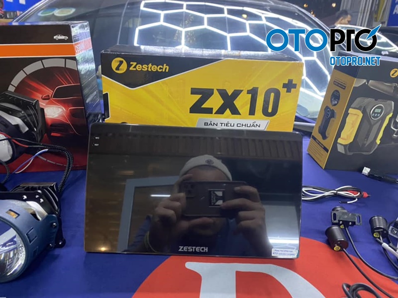 OtoPro Man hinh android o to Zestech ZX10+ cho Nissan Teana