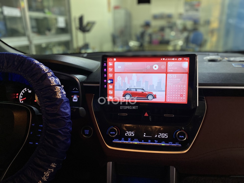 Màn hình android ô tô Gotech GT10 Pro cho Toyota Cross 2022