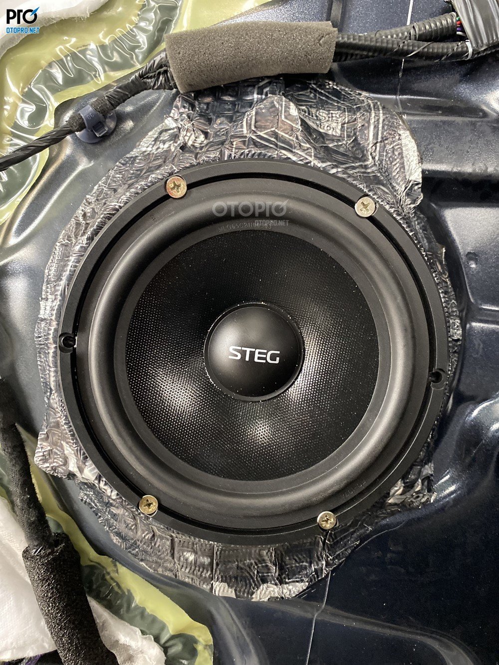 Độ loa Honda CR-V 2020 với cấu hình âm thanh loa STEG MLG65C