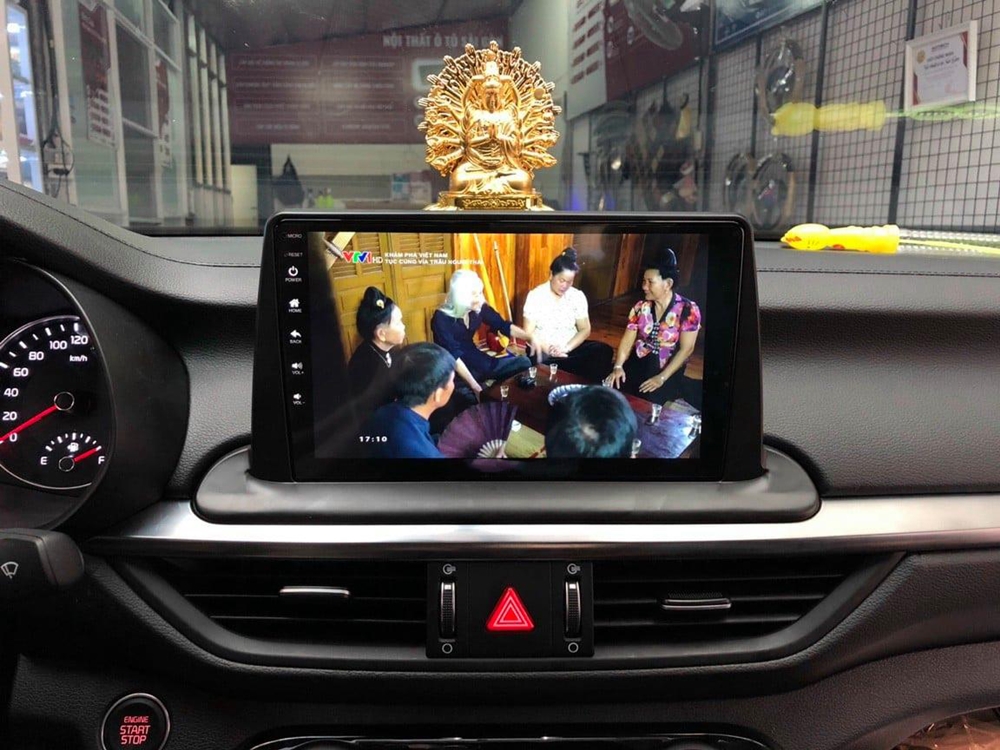 màn hình android ô tô thông minh