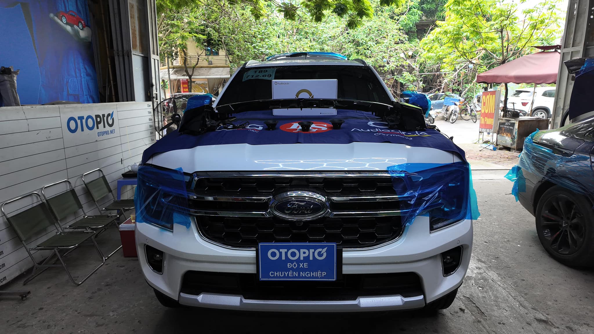 otopro ford everest độ loa trung tâm & loa cột D Audiocircle BL-M3