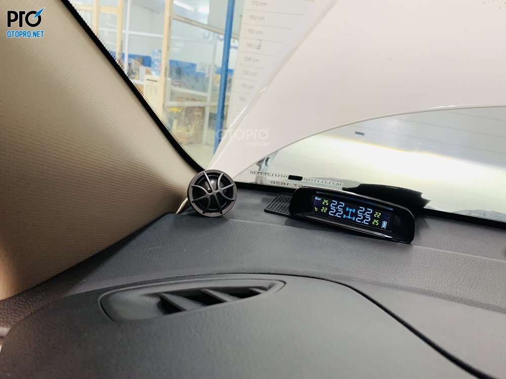 Độ loa treble Hyundai Tucson 2018 với loa treble DLS RC25