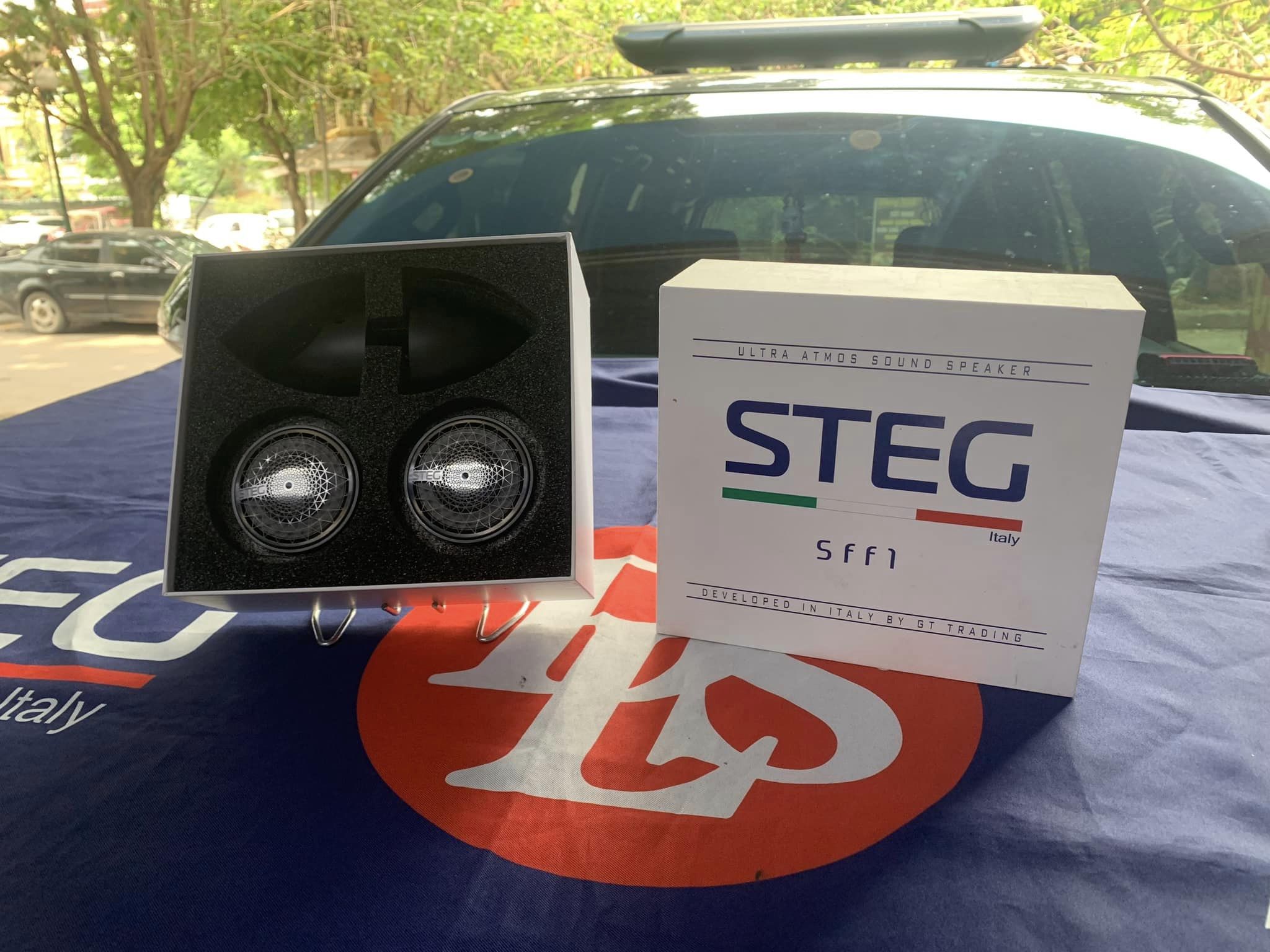 Độ loa Toyota Prado với loa mid-treble STEG SFF1