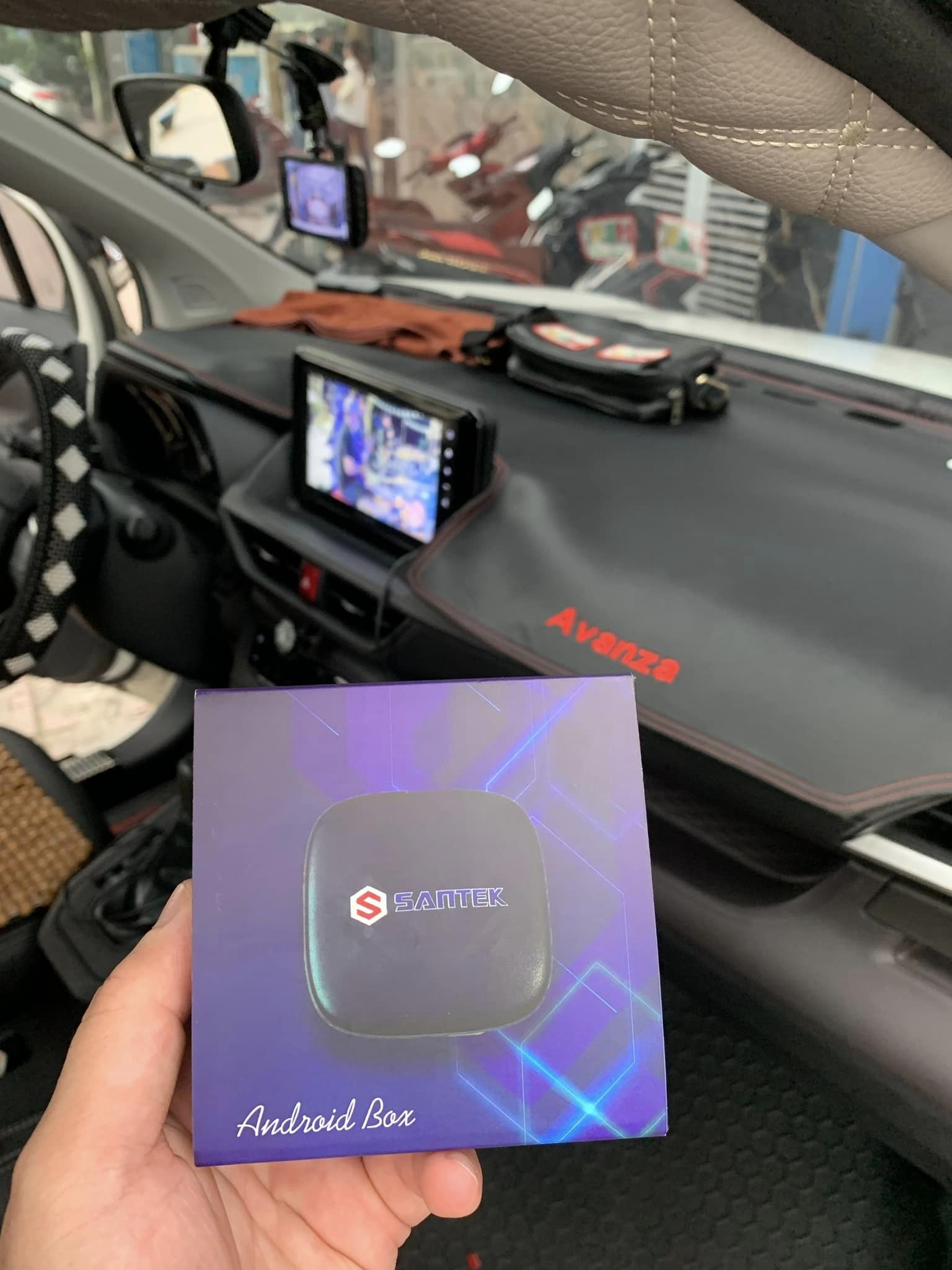 Android Box ô tô Santek cho Toyota Avanza 2023