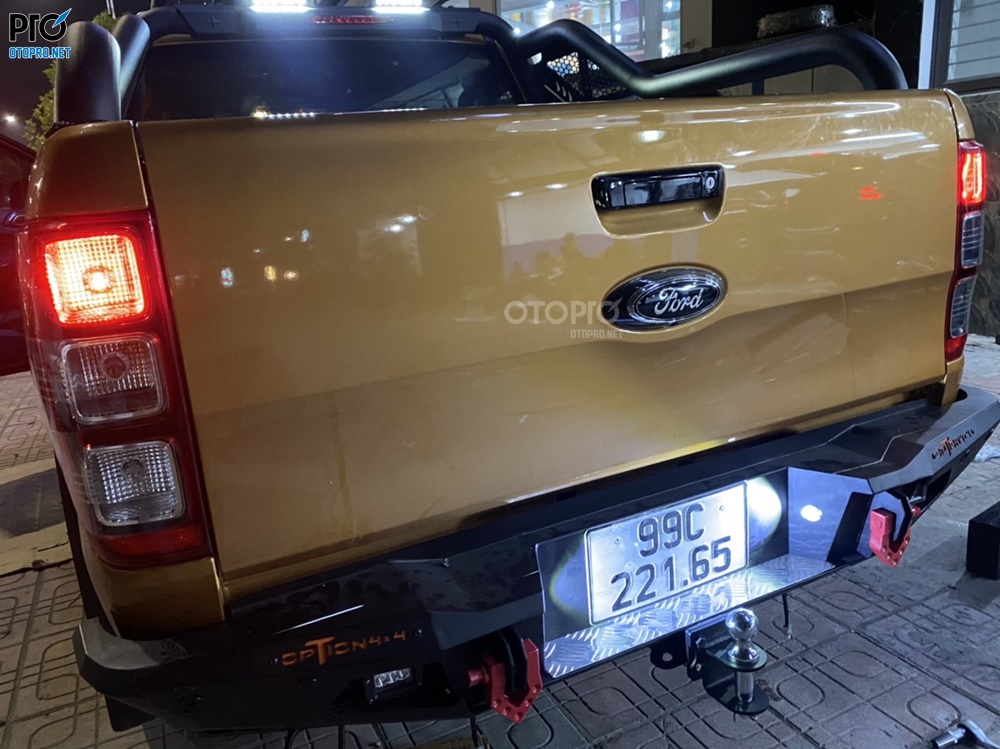 Độ cản sau Ford Ranger 2019 với cản sau mẫu Option 4x4