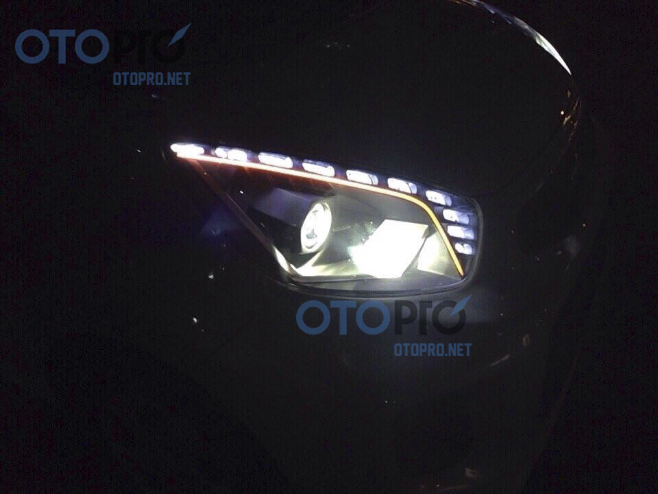 KIA Morning độ bi xenon, LED mí kiểu Audi Q5 2011