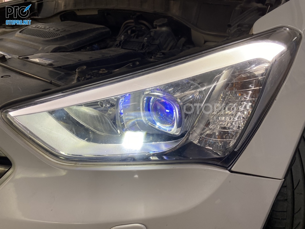 Độ đèn Hyundai Santafe 2015 với bi LED Domax X-LED Pro