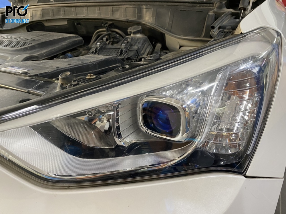 Độ đèn Hyundai Santafe 2015 với bi LED Domax X-LED Pro