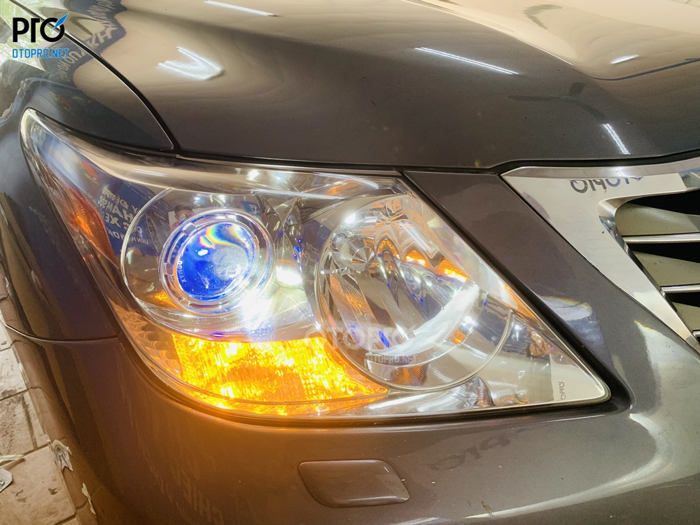 Độ đèn Lexus 570 2009 với Bi Domax Omega Laser