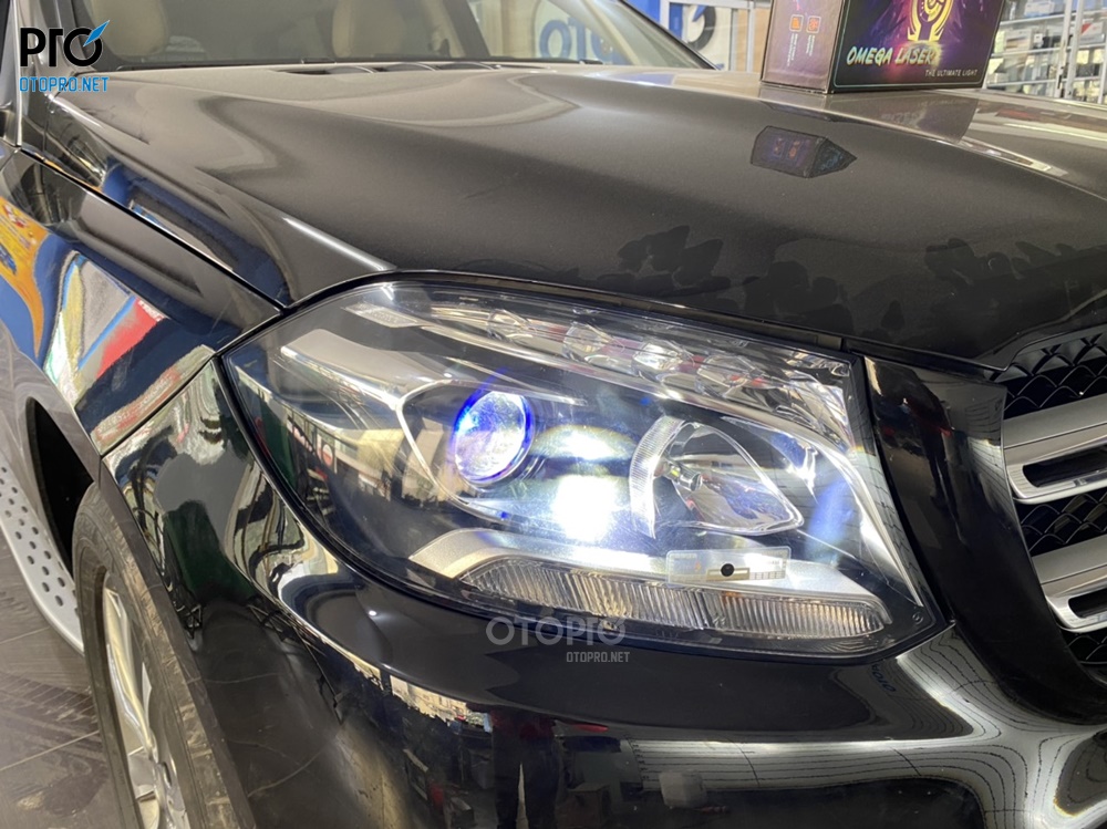 Độ đèn Mercedes GLS 400 với đèn bi laser Omega Domax