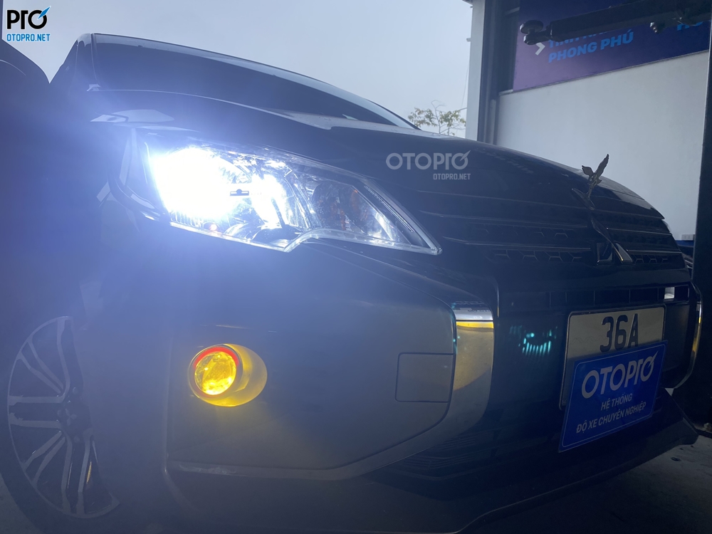 Độ đèn gầm Mitsubishi Attrage 2021 với bi gầm LED AES